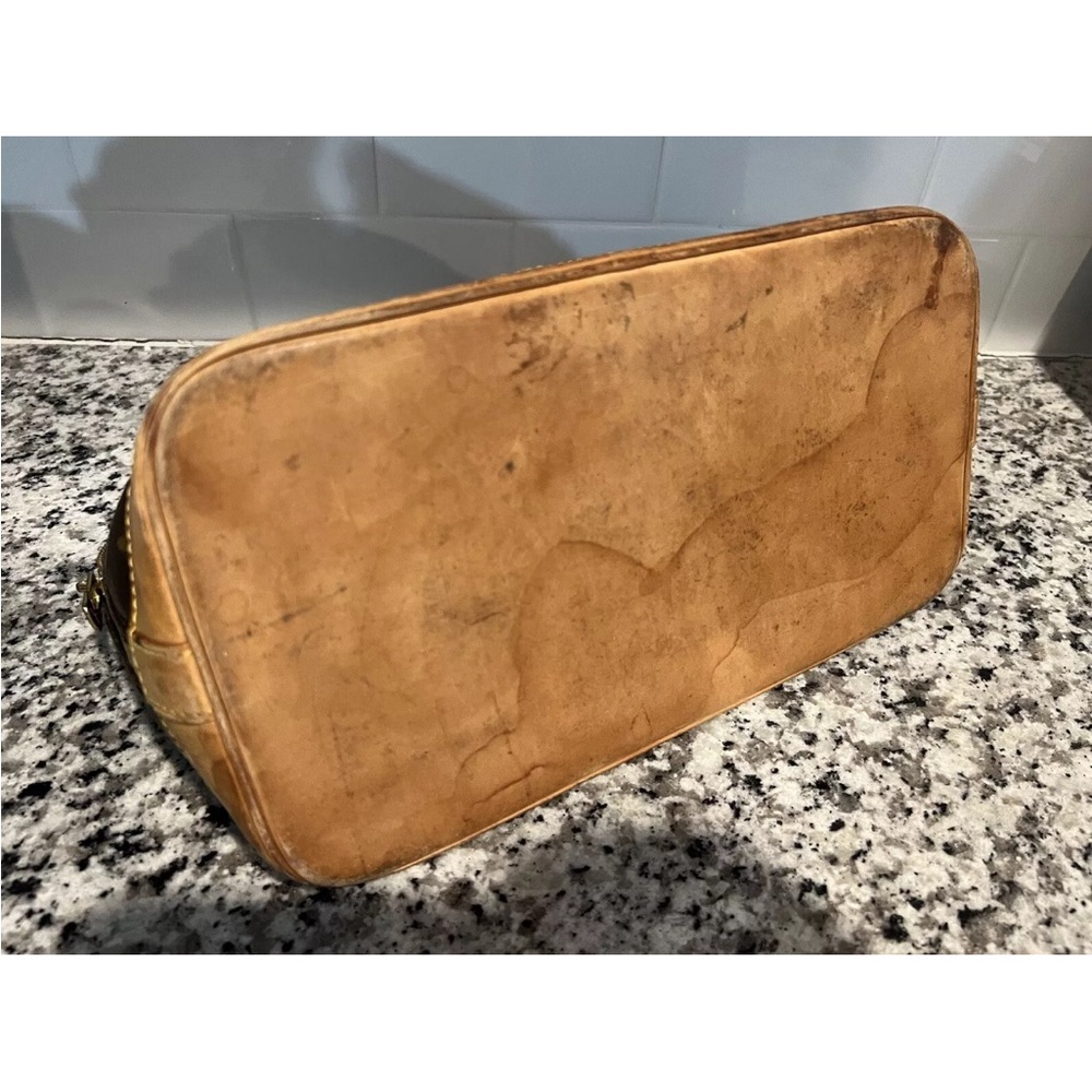 Louis Vuitton Brown Monogram Handbag - Picture 2 of 9